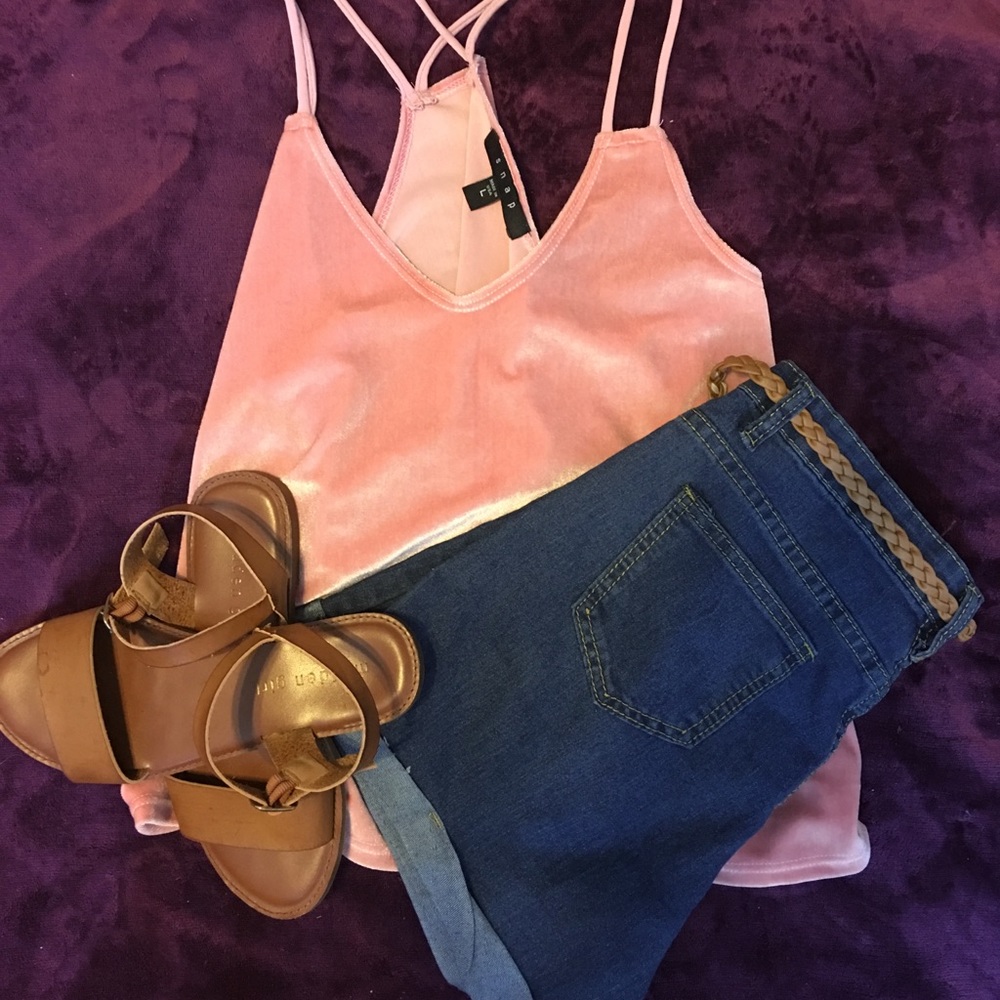 Velvet Pink tank top! 💗